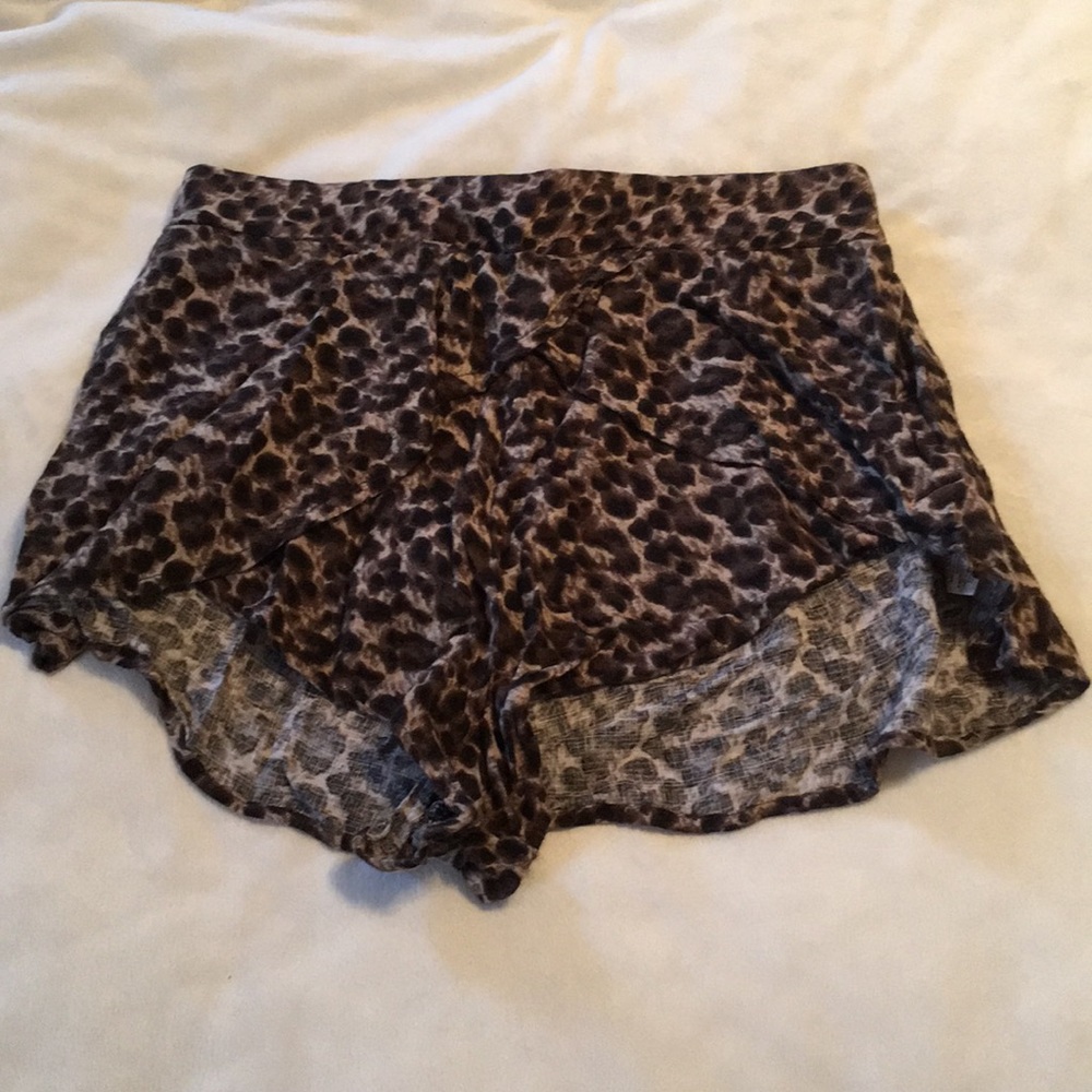 FREE PEOPLE flowy leopard print shorts